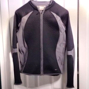 Women's Nike Golf Jacket Padded Chest Arms Climate Stretch size Medium Black